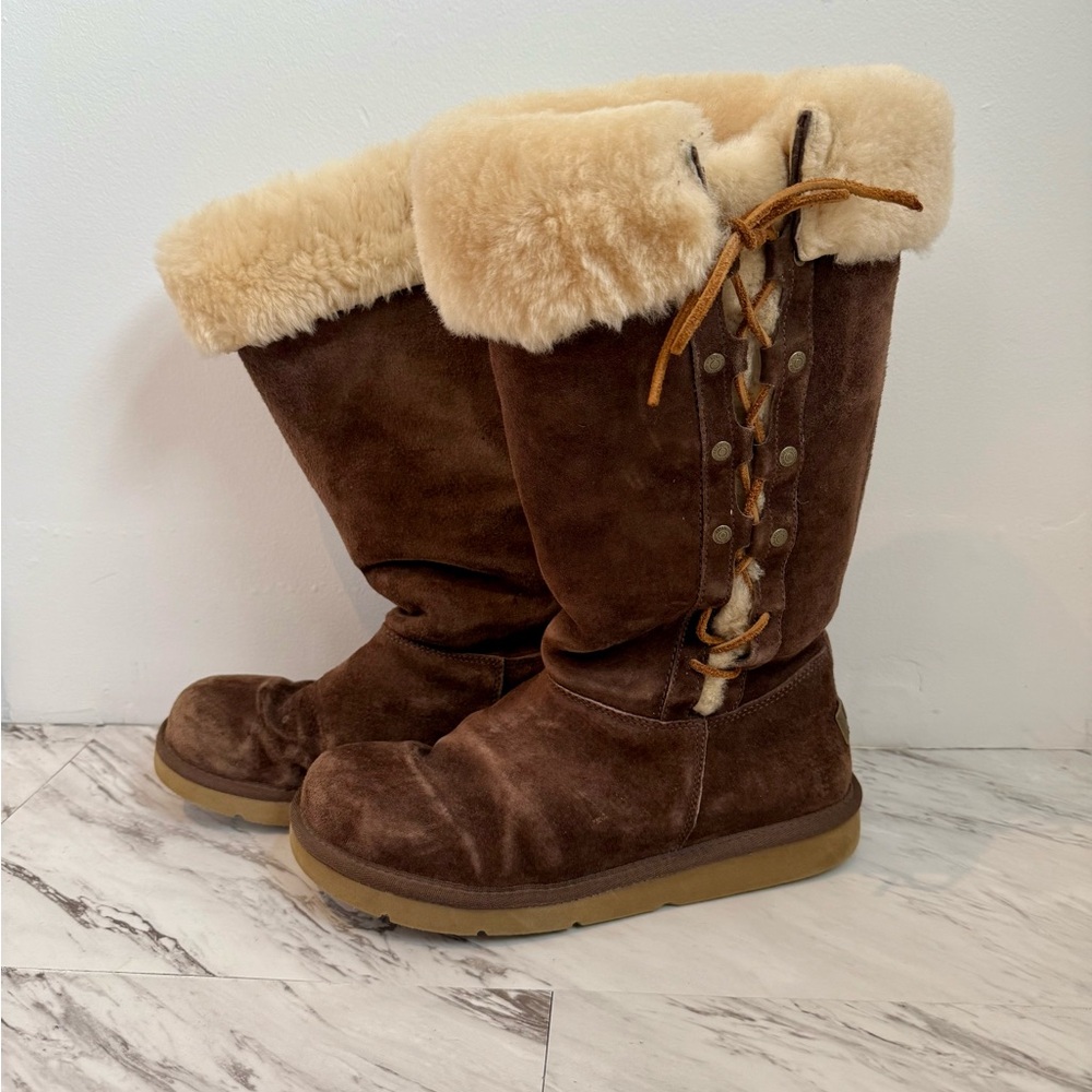Vintage UGG Australia “Upside” Boots US 9 / EU 40